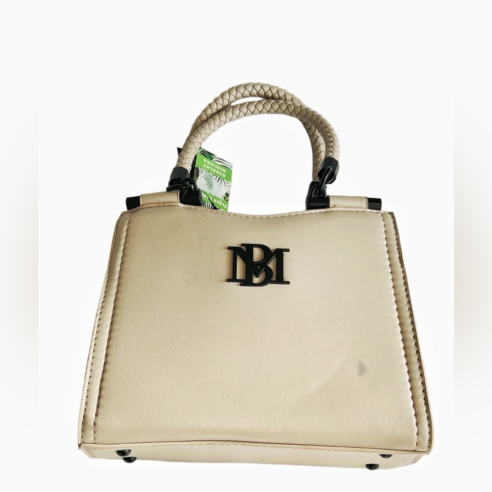 Badgley Mischka Brand new purse very elegant